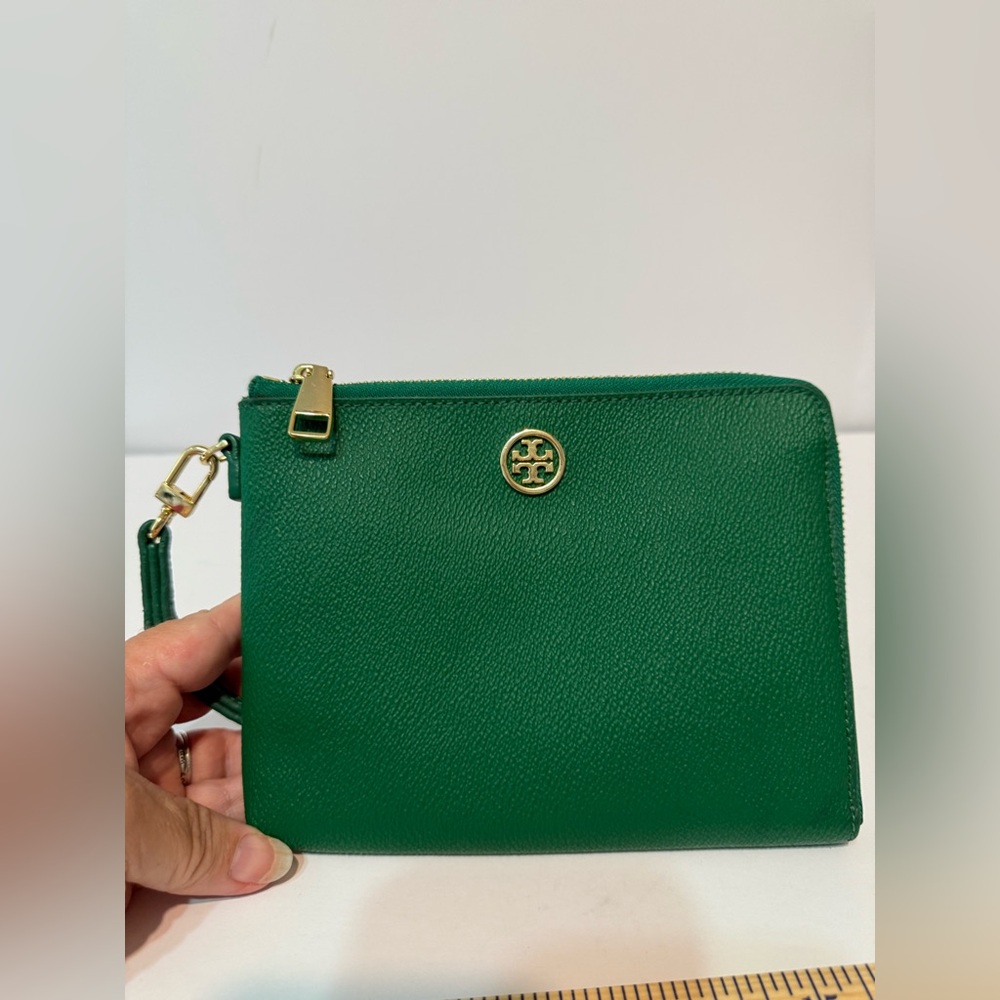 Tory Burch Green Leather Wristlet Clutch with Gold Hardware